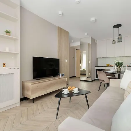 Stylish With Access To The Gym And Zone By Renters Prestige * מידזיזדרויה